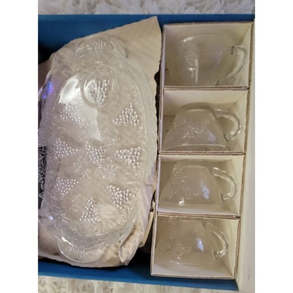 Vintage 8 Piece Anchor Hocking Serwa-Snack Set With Serving Trays & Cups - Picture 7 of 10